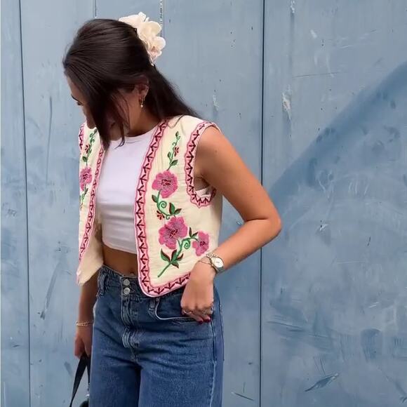 Zara Floral Embroidered Vest Size Large - Picture 3 of 15